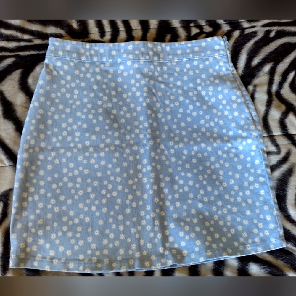 Forever 21 floral skirts  size M